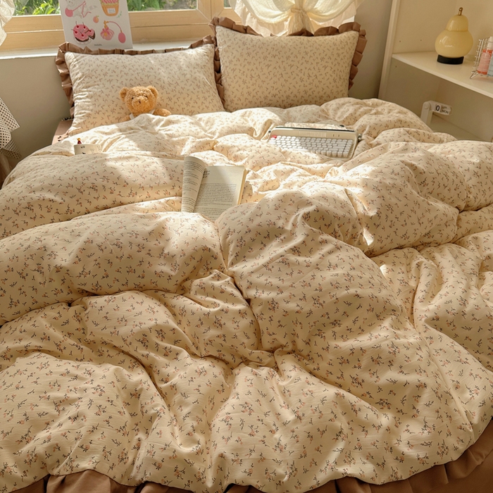 91家纺网 家纺一手货源 找家纺 韩巢家纺 2025新款针织双层纱花边款被套直播热销款四件套学生宿舍床单三件套-（提供卖家秀） 问秋黄