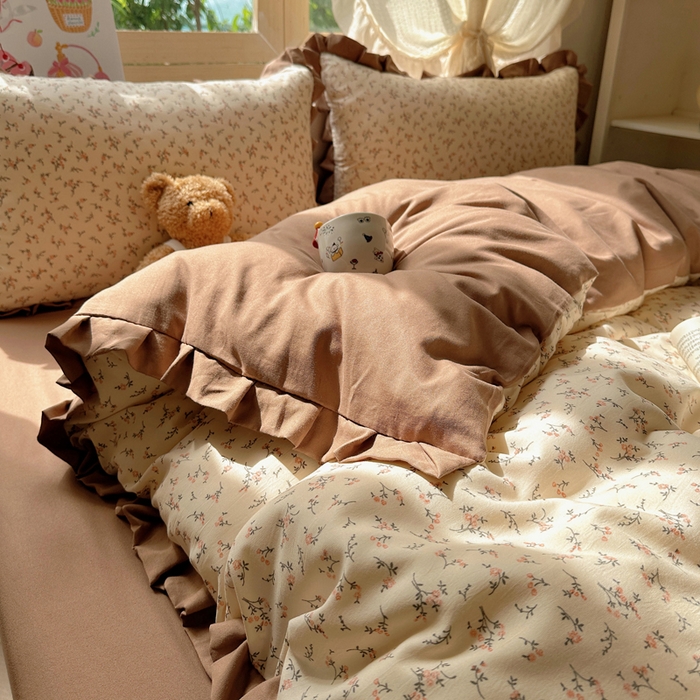 91家纺网 家纺一手货源 找家纺 韩巢家纺 2025新款针织双层纱花边款被套直播热销款四件套学生宿舍床单三件套-（提供卖家秀） 问秋黄