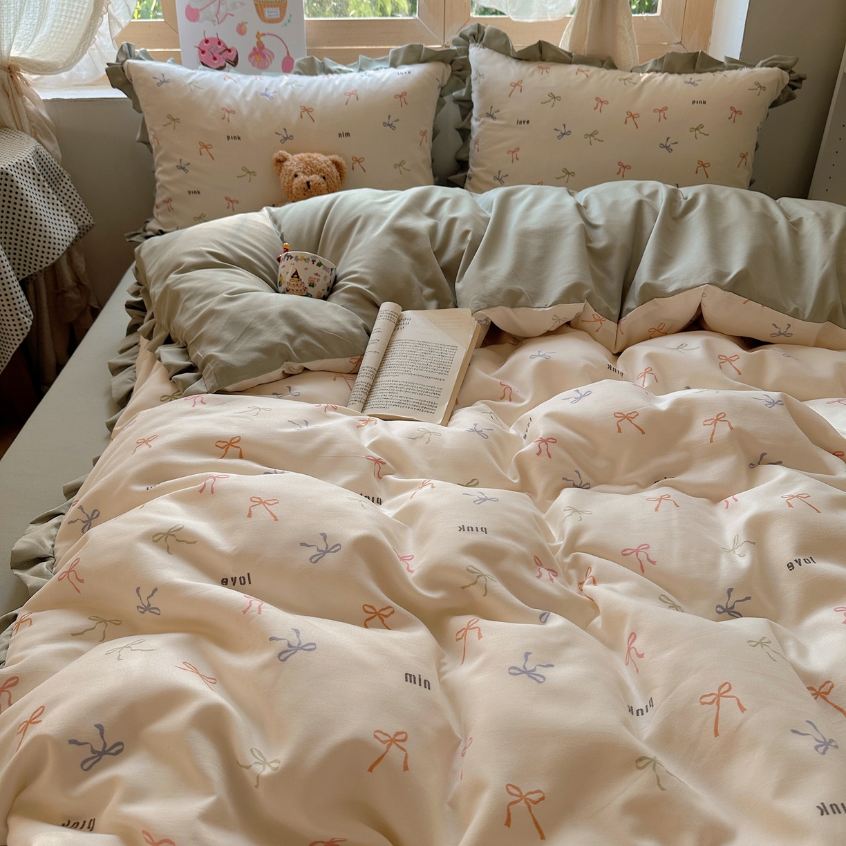 91家纺网 家纺一手货源 找家纺 韩巢家纺 2025新款针织双层纱花边款被套直播热销款四件套学生宿舍床单三件套-（提供卖家秀） 彩色蝴蝶绩