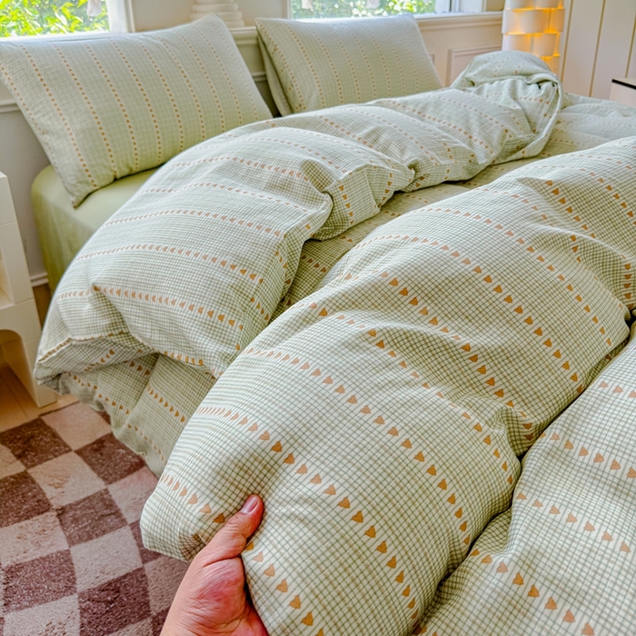 91家纺网 家纺一手货源 找家纺 感遇家纺2025新款全棉双层纱纤柔四件套 心心相印