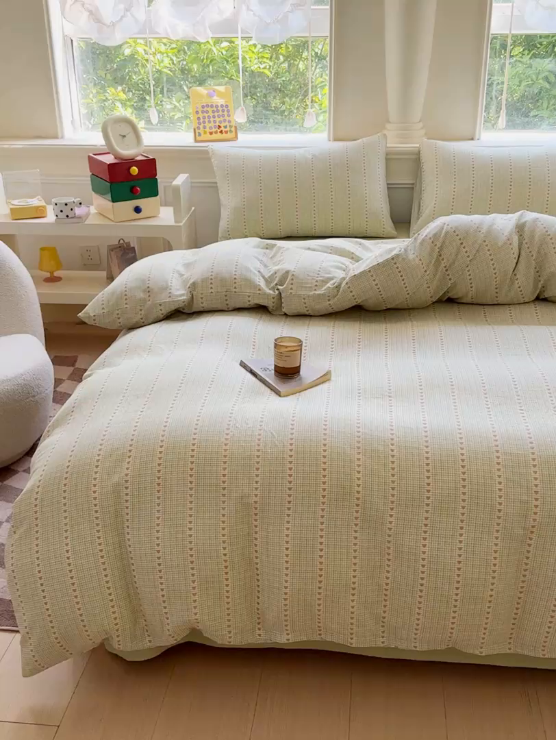 91家纺网 家纺一手货源 找家纺 感遇家纺2025新款全棉双层纱纤柔四件套 心心相印