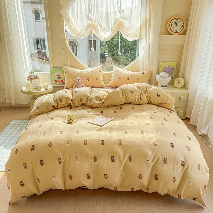 91家纺网 家纺一手货源 找家纺 感遇家纺 2025新款全棉纯棉千柔双层纱四件套 轻奢小熊