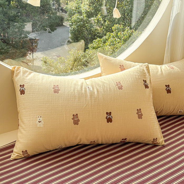 91家纺网 家纺一手货源 找家纺 感遇家纺 2025新款全棉纯棉千柔双层纱四件套 轻奢小熊