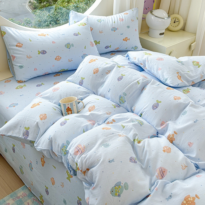 91家纺网 家纺一手货源 找家纺 感遇家纺 2025新款全棉纯棉千柔双层纱四件套 蓝色小鱼