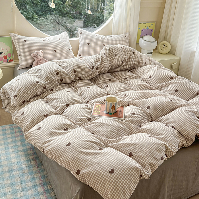 91家纺网 家纺一手货源 找家纺 感遇家纺 2025新款全棉纯棉千柔双层纱四件套 格子爱心咖