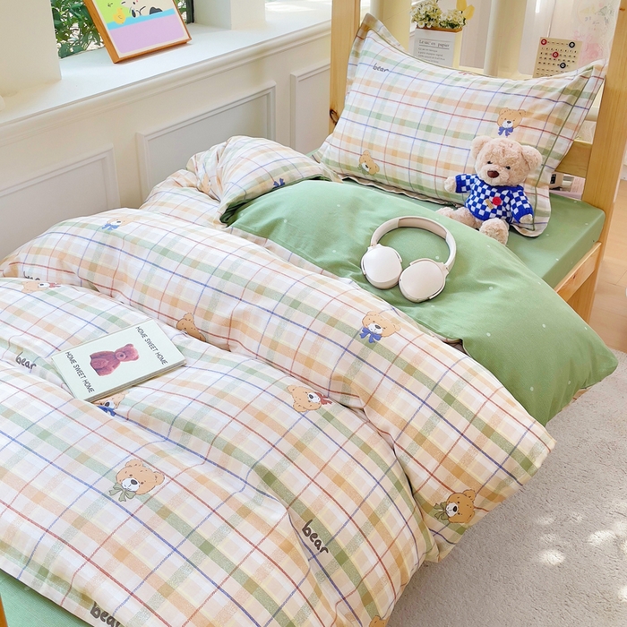 91家纺网 家纺一手货源 找家纺 铭博家纺 新款100%全棉印花学生季宿舍上下铺三件套 艾格小熊