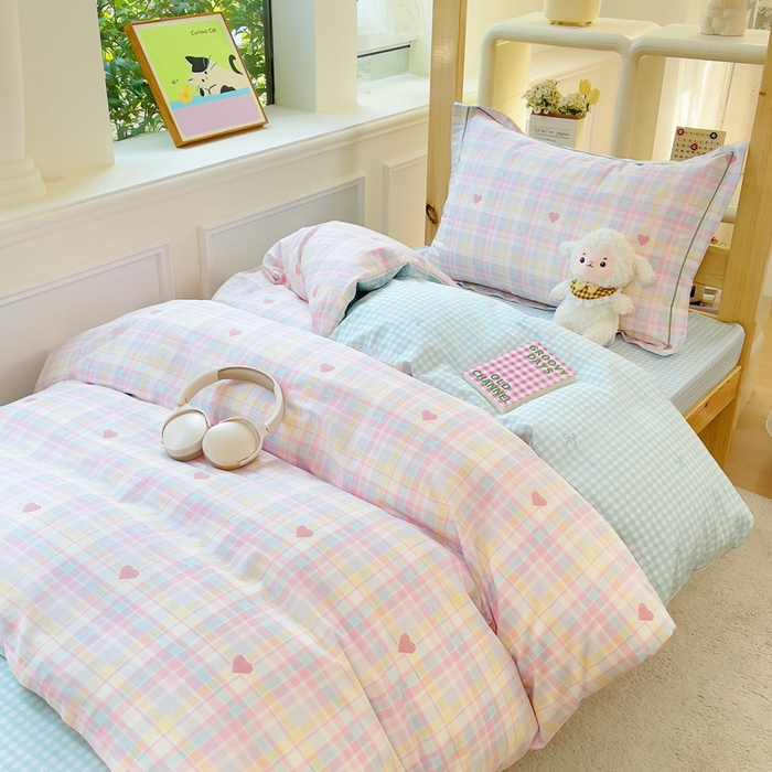 91家纺网 家纺一手货源 找家纺 铭博家纺 新款100%全棉印花学生季宿舍上下铺三件套 加州甜心粉