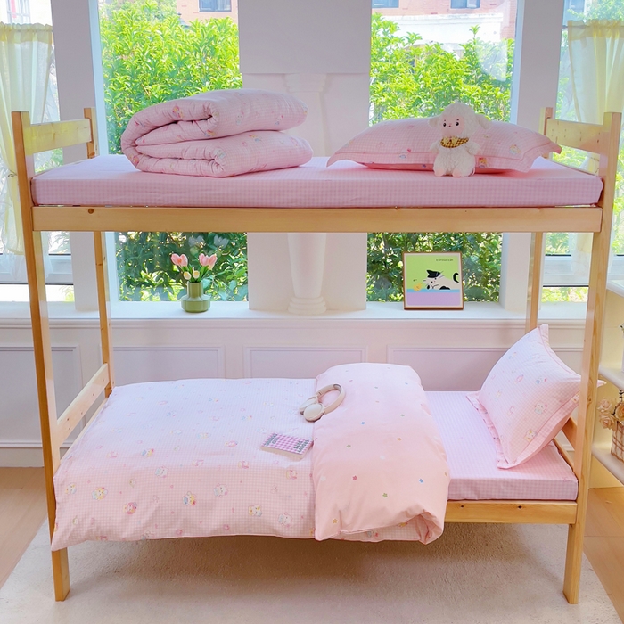 91家纺网 家纺一手货源 找家纺 铭博家纺 新款100%全棉印花学生季宿舍上下铺三件套 恋恋吉米