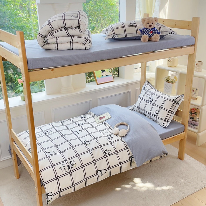 91家纺网 家纺一手货源 找家纺 铭博家纺 新款100%全棉印花学生季宿舍上下铺三件套 趣味熊猫