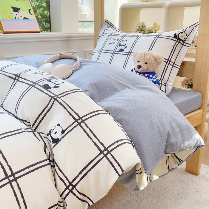 91家纺网 家纺一手货源 找家纺 铭博家纺 新款100%全棉印花学生季宿舍上下铺三件套 趣味熊猫