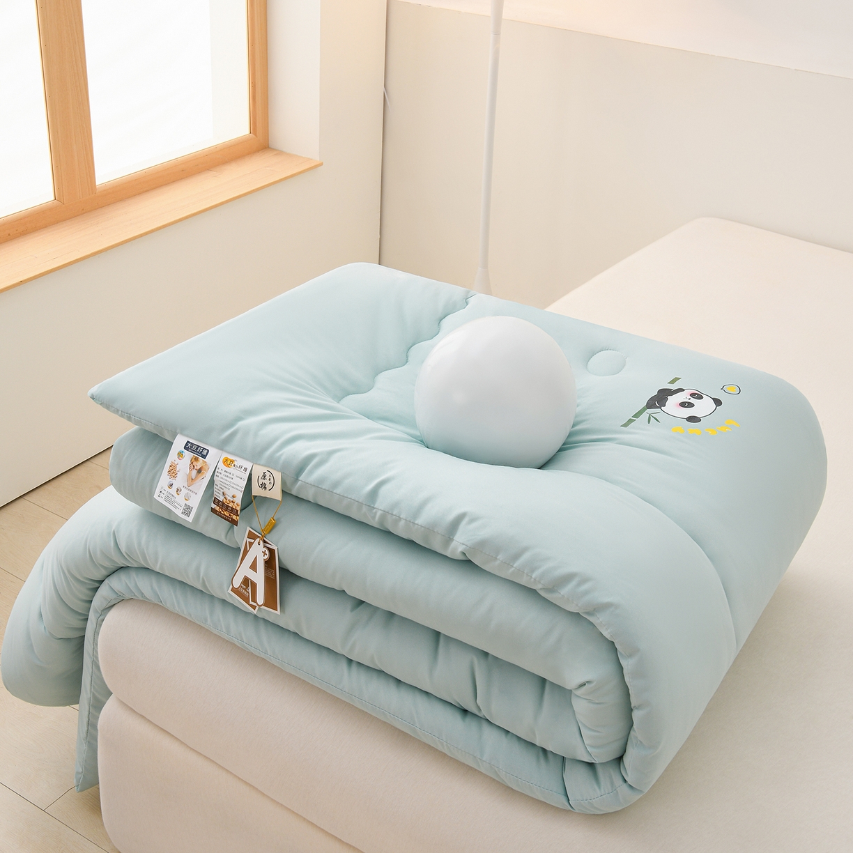 91家纺网 家纺一手货源 找家纺 易展家居 2025新款水洗棉大豆被 熊猫-和风蓝