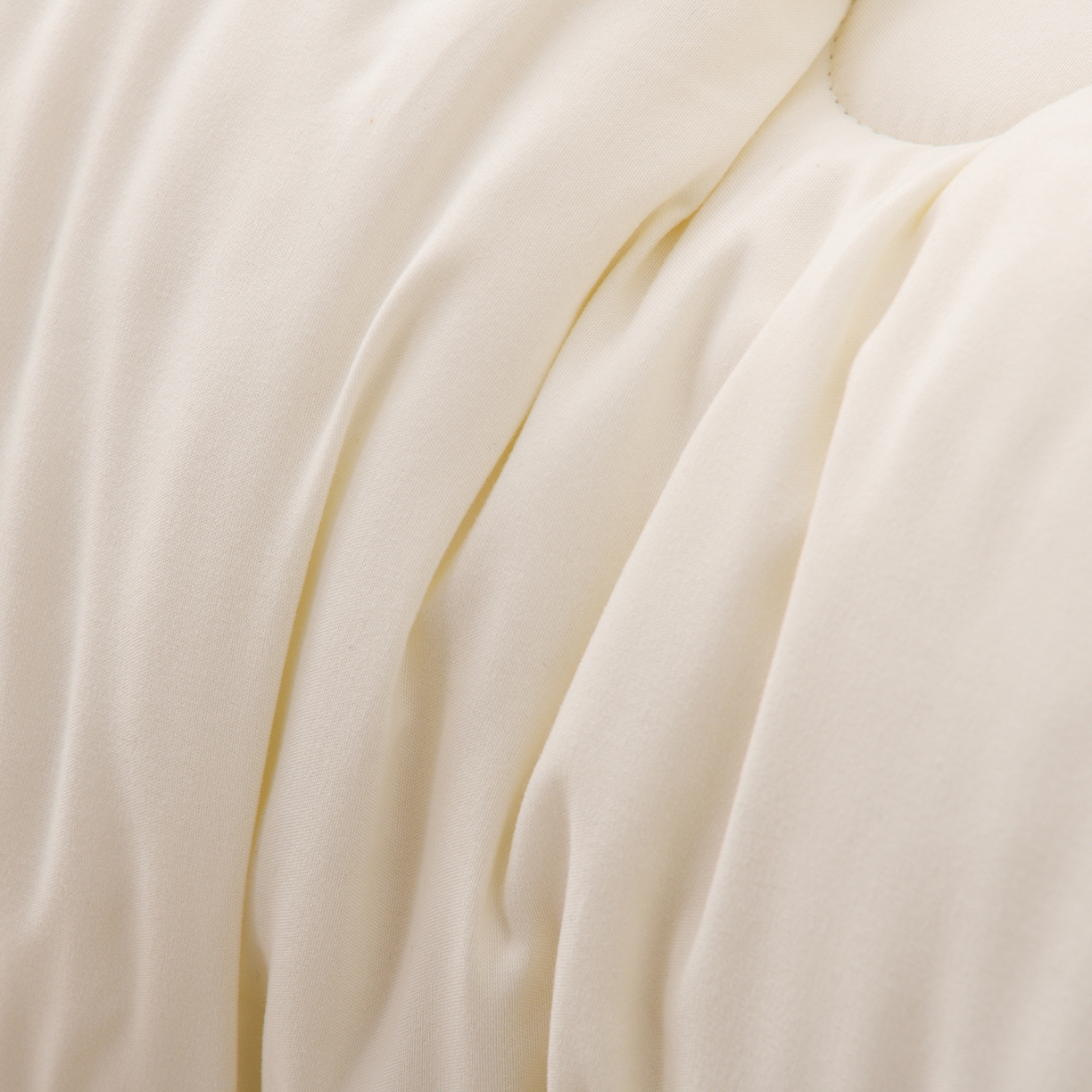 91家纺网 家纺一手货源 找家纺 易展家居 2025新款水洗棉大豆被 熊猫-象牙白