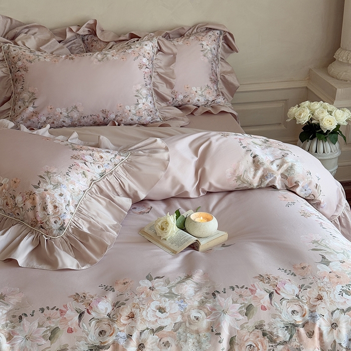 91家纺网 家纺一手货源 找家纺 优然居家纺 2025新款大版印花印花法式嵌绳大花边四件套 安娜粉