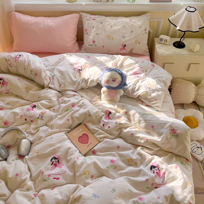 91家纺网 家纺一手货源 找家纺 水墨江南 2025新款超柔水洗棉印花四件套 丛林女孩