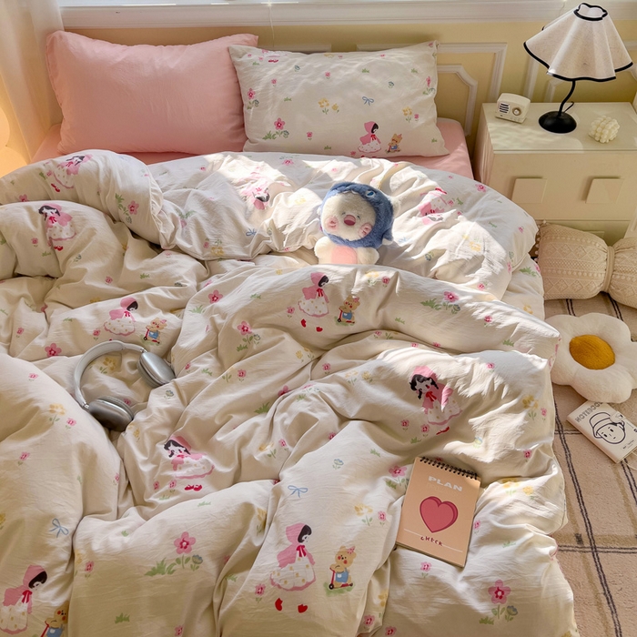 91家纺网 家纺一手货源 找家纺 水墨江南 2025新款超柔水洗棉印花四件套 丛林女孩