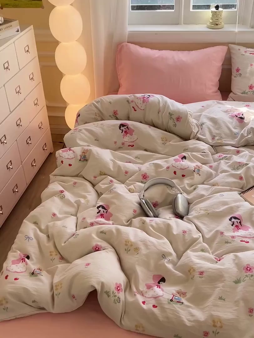 91家纺网 家纺一手货源 找家纺 水墨江南 2025新款超柔水洗棉印花四件套 丛林女孩