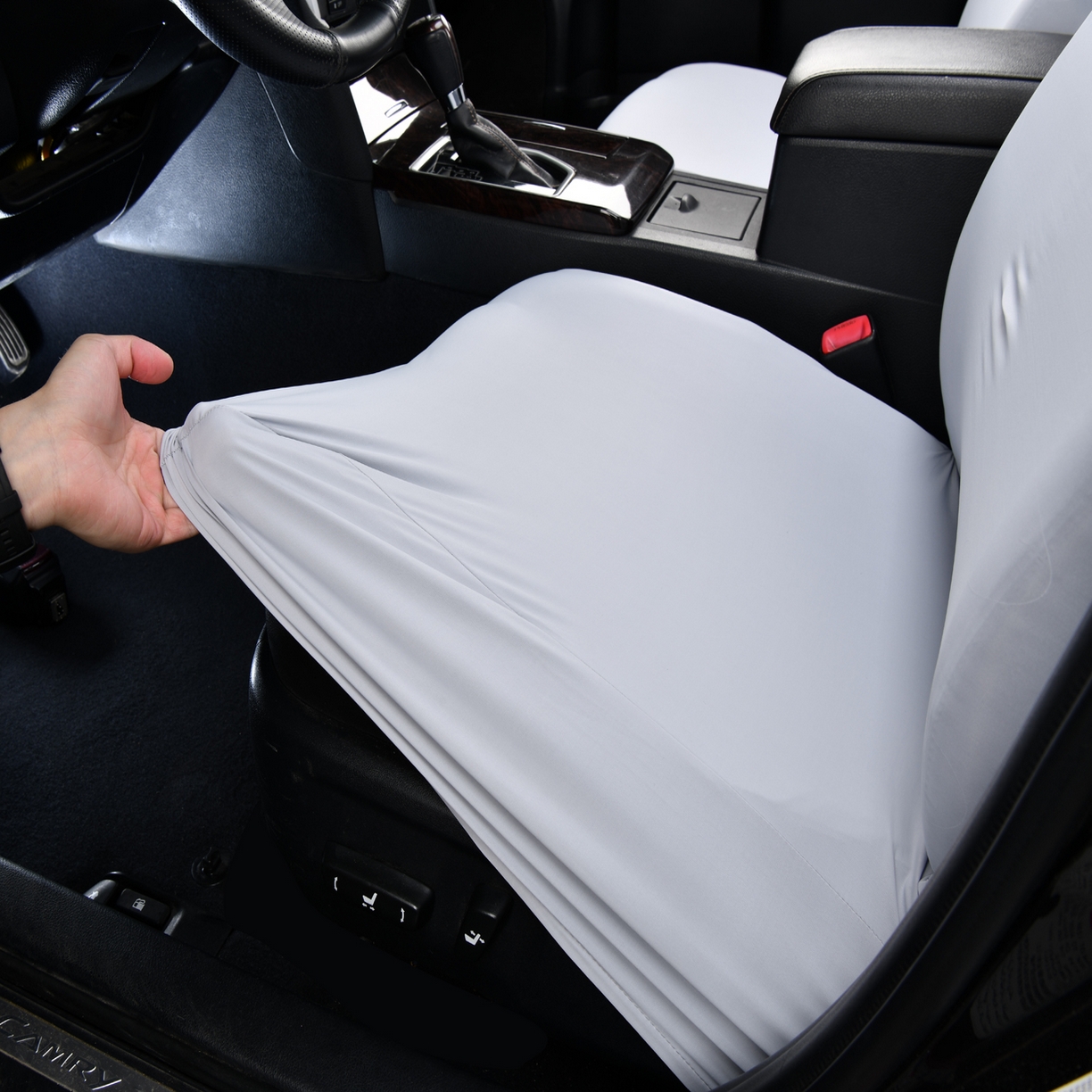 91家纺网 家纺一手货源 找家纺 千彤沙发垫 2025新款凉感冰丝b-弹力全包围汽车前排座椅套单只 装 银灰