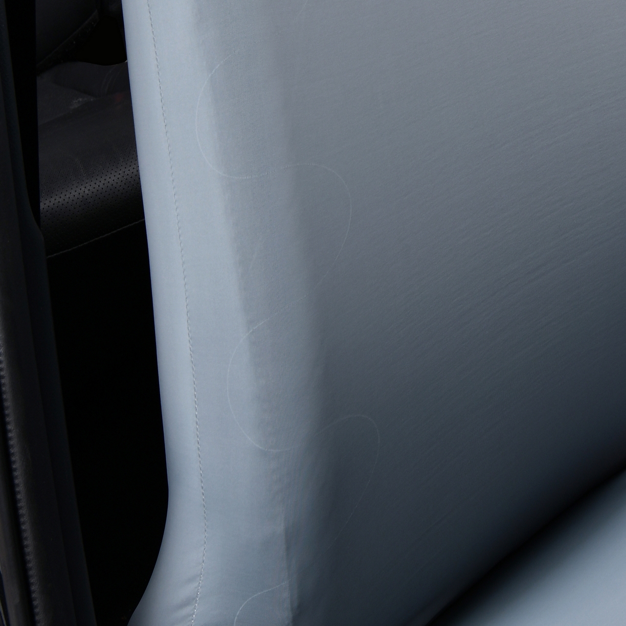 91家纺网 家纺一手货源 找家纺 千彤沙发垫 2025新款凉感冰丝a-弹力全包围 汽车前排座椅套单只装 蓝灰