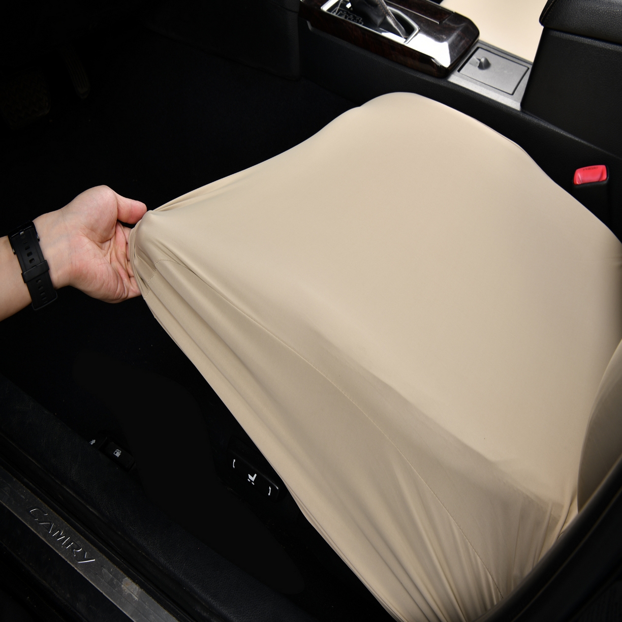 91家纺网 家纺一手货源 找家纺 千彤沙发垫 2025新款凉感冰丝a-弹力全包围 汽车前排座椅套单只装 米咖