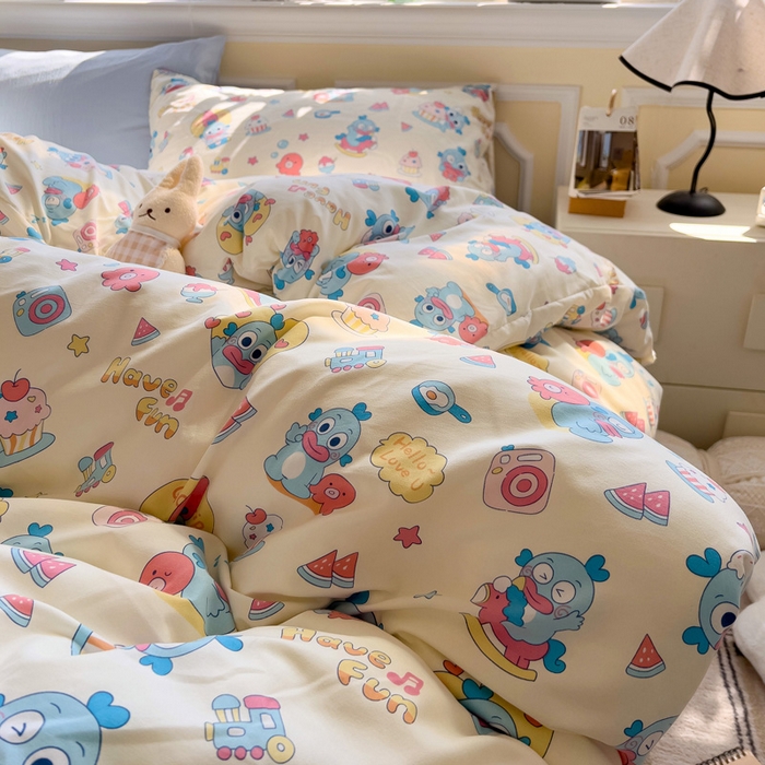 91家纺网 家纺一手货源 找家纺 水墨江南 2025新款超柔水洗棉印花四件套 多宝鱼