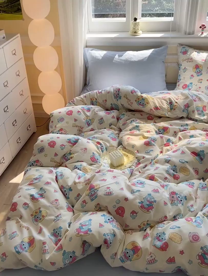 91家纺网 家纺一手货源 找家纺 水墨江南 2025新款超柔水洗棉印花四件套 多宝鱼