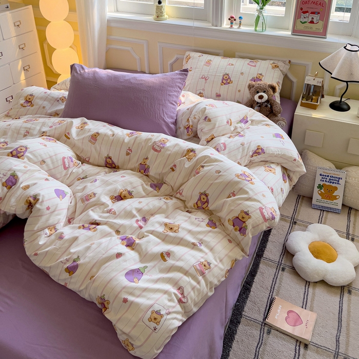 91家纺网 家纺一手货源 找家纺 水墨江南 2025新款超柔水洗棉印花四件套 茄子小熊