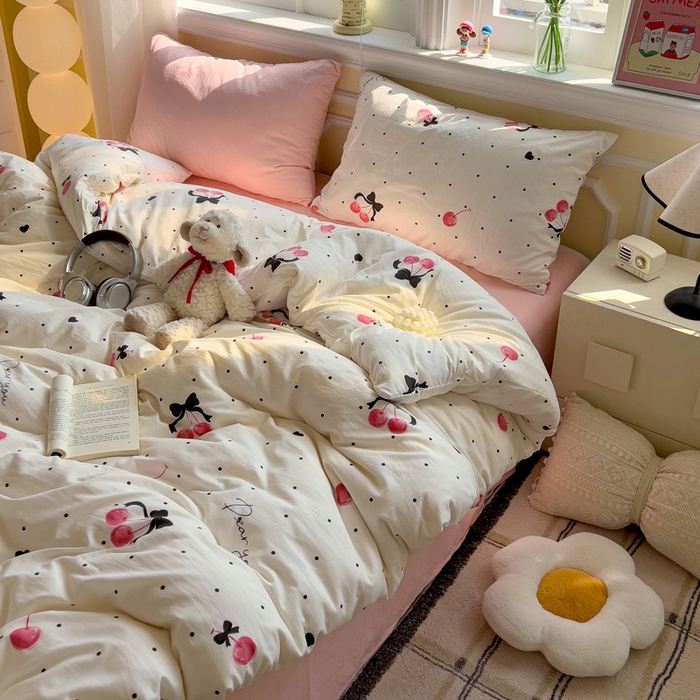 91家纺网 家纺一手货源 找家纺 水墨江南 2025新款超柔水洗棉印花四件套 美丽樱桃