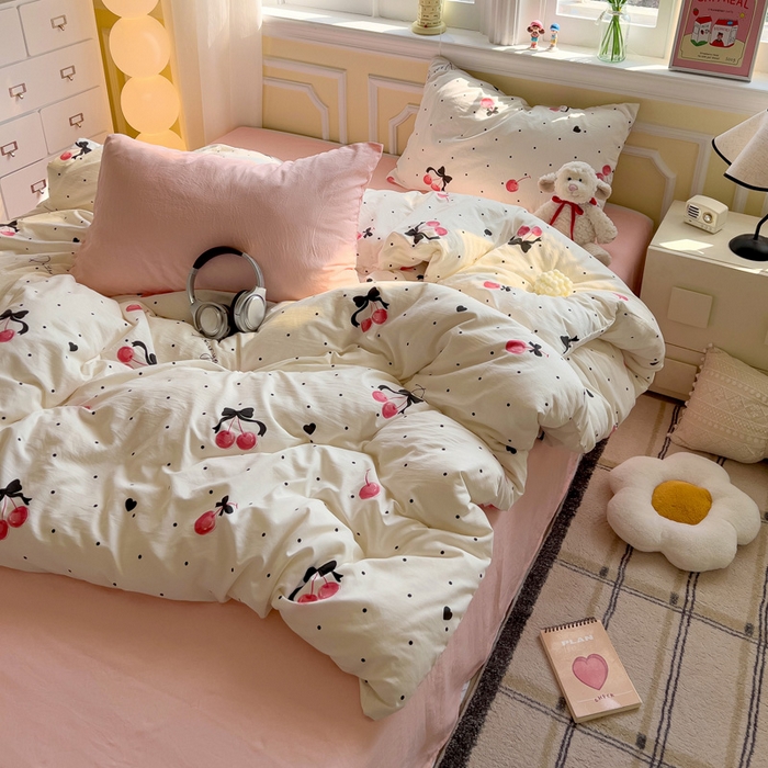 91家纺网 家纺一手货源 找家纺 水墨江南 2025新款超柔水洗棉印花四件套 美丽樱桃