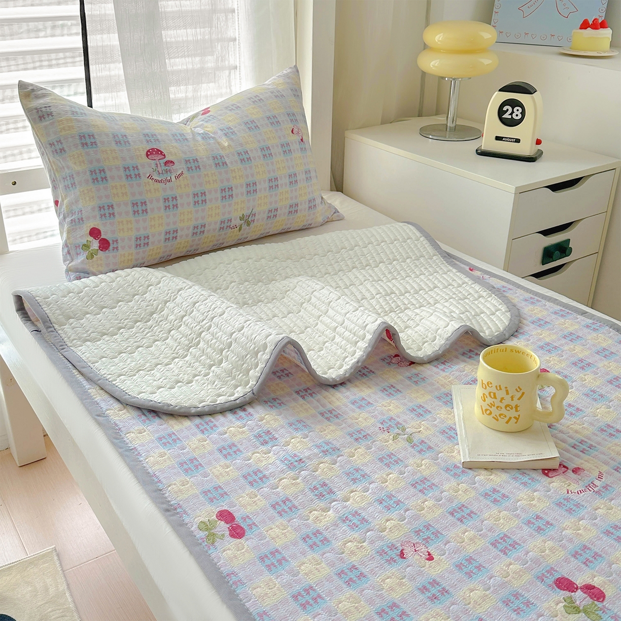 91家纺网 家纺一手货源 找家纺 美梦家纺2025新款木棉皱皱纱学生床盖四件套 森田园野