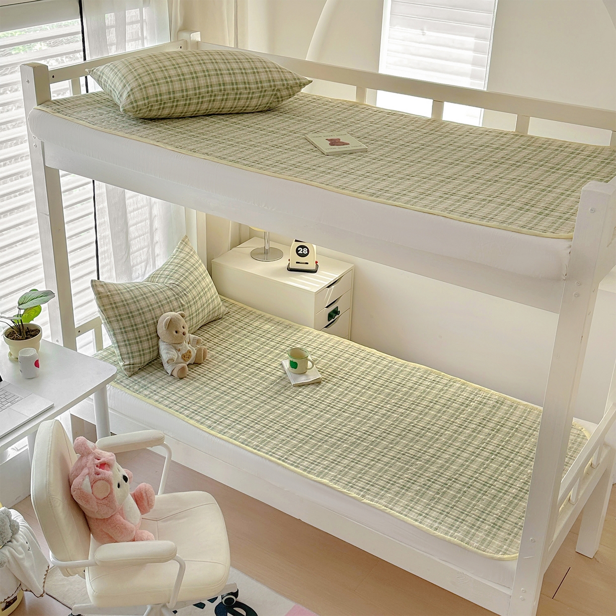 91家纺网 家纺一手货源 找家纺 美梦家纺2025新款木棉皱皱纱学生床盖四件套 松野