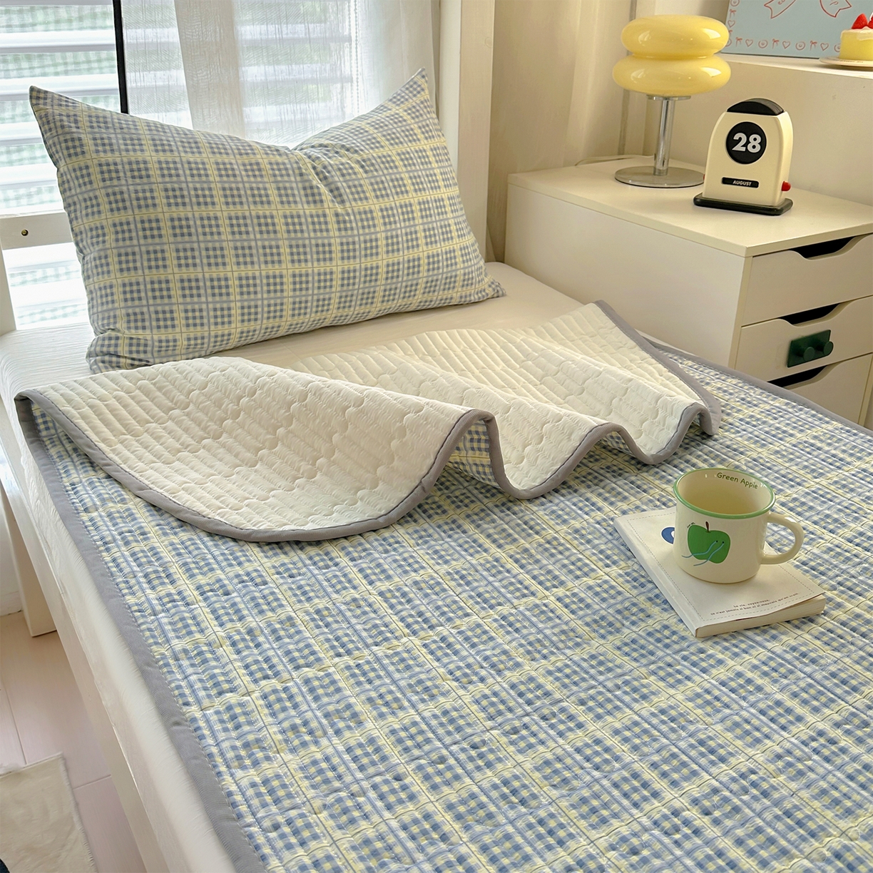 91家纺网 家纺一手货源 找家纺 美梦家纺2025新款木棉皱皱纱学生床盖四件套 银河