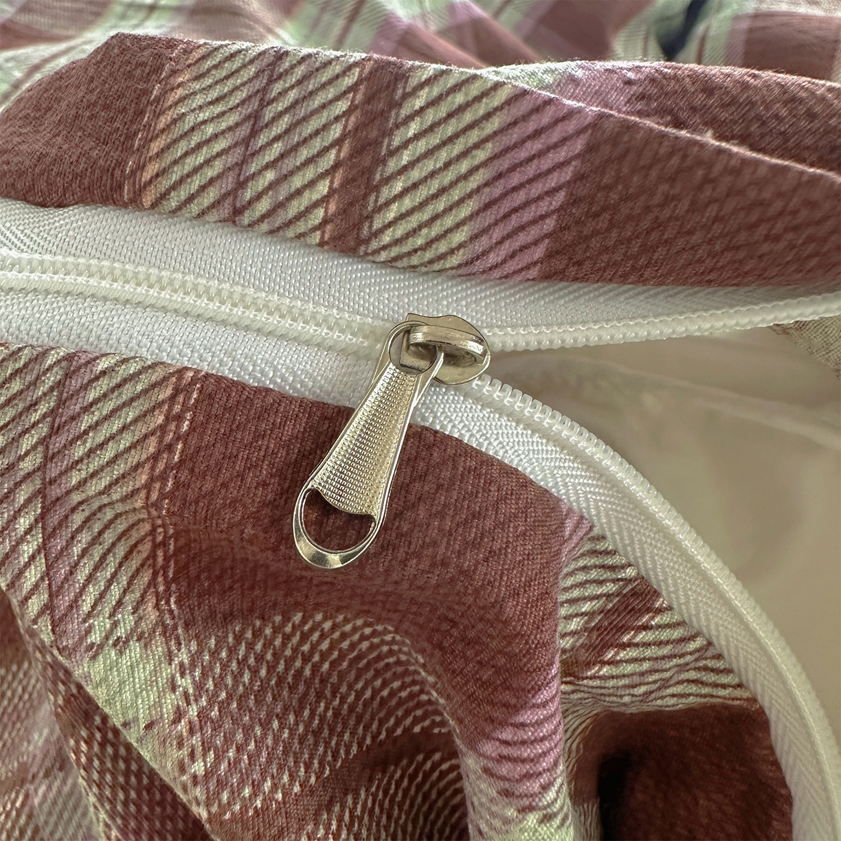 91家纺网 家纺一手货源 找家纺 美梦家纺2025新款木棉皱皱纱学生床盖四件套 薄巧