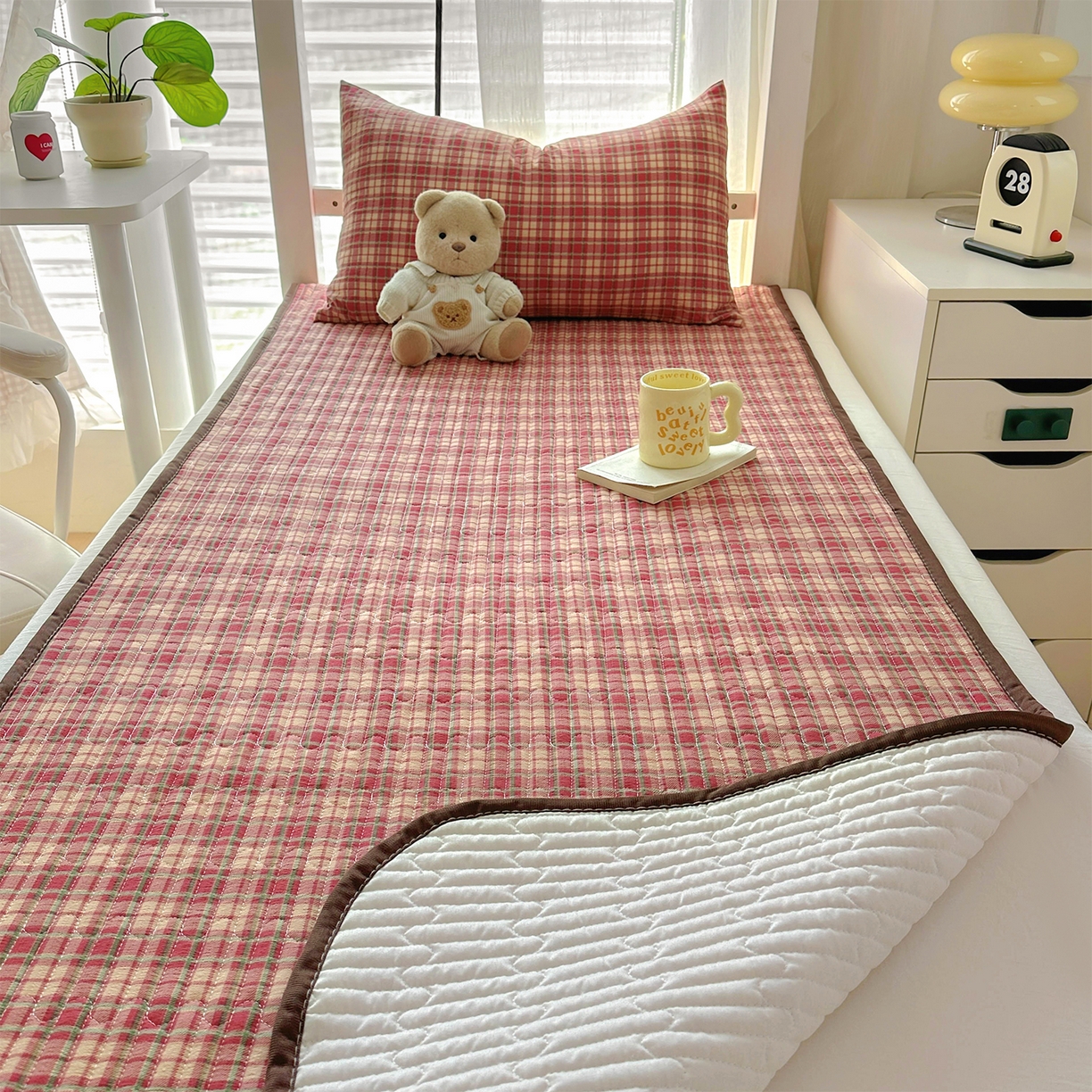 91家纺网 家纺一手货源 找家纺 美梦家纺2025新款木棉皱皱纱学生床盖四件套 圣诞