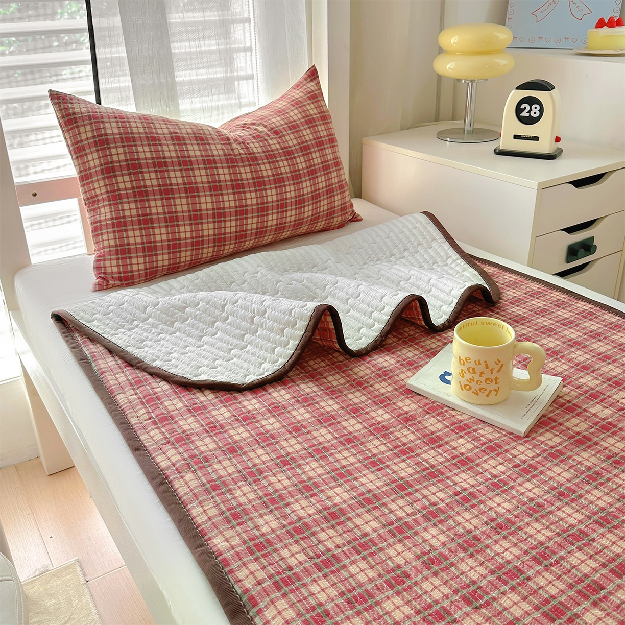 91家纺网 家纺一手货源 找家纺 美梦家纺2025新款木棉皱皱纱学生床盖四件套 圣诞