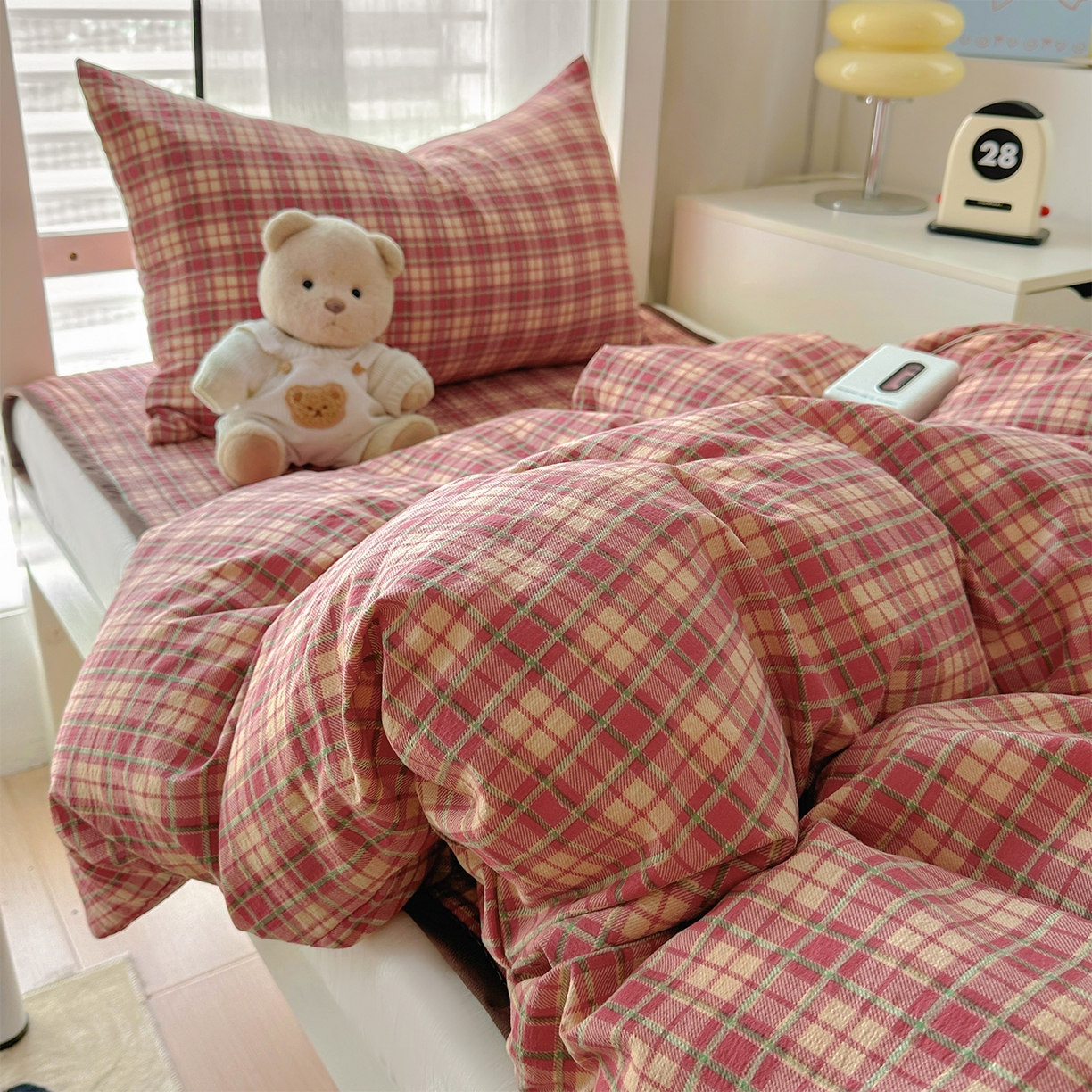 91家纺网 家纺一手货源 找家纺 美梦家纺2025新款木棉皱皱纱学生床盖四件套 圣诞