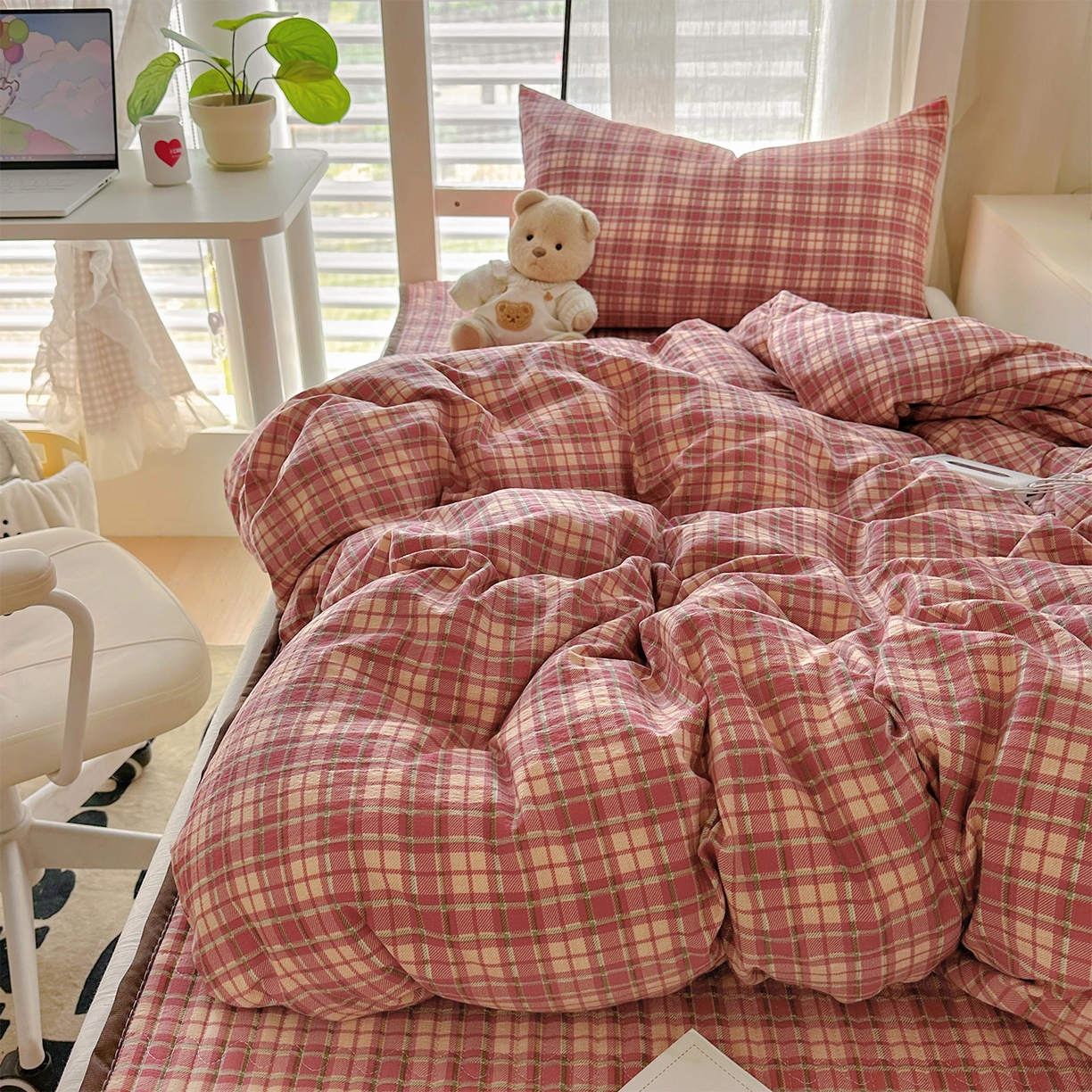 91家纺网 家纺一手货源 找家纺 美梦家纺2025新款木棉皱皱纱学生床盖四件套 圣诞