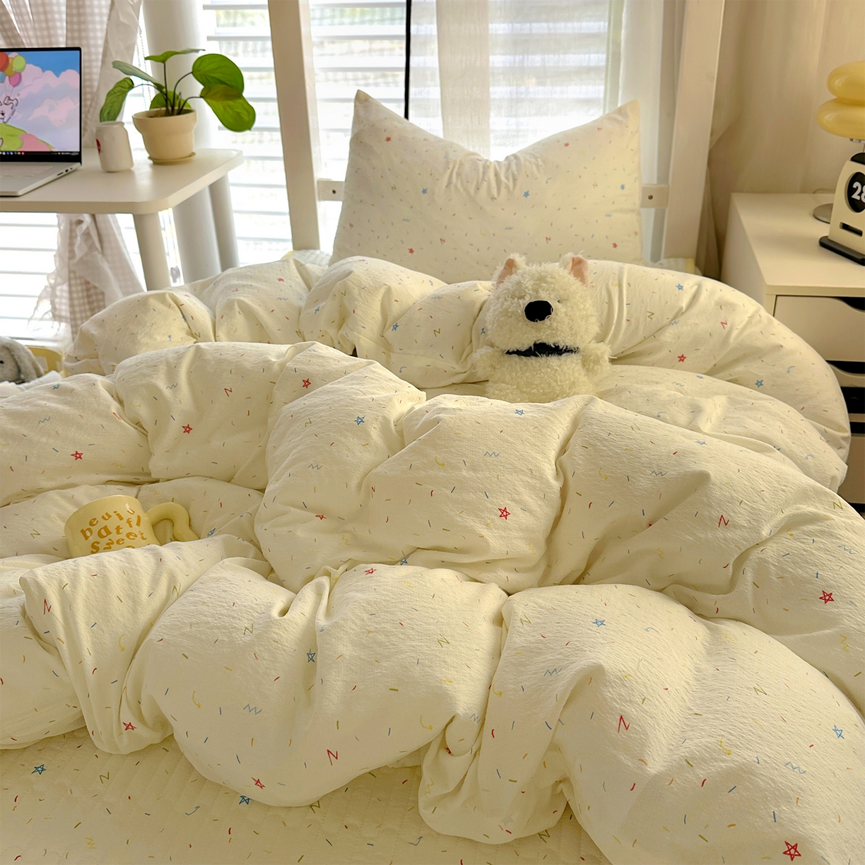 91家纺网 家纺一手货源 找家纺 美梦家纺2025新款木棉皱皱纱学生床盖四件套 蜡笔画