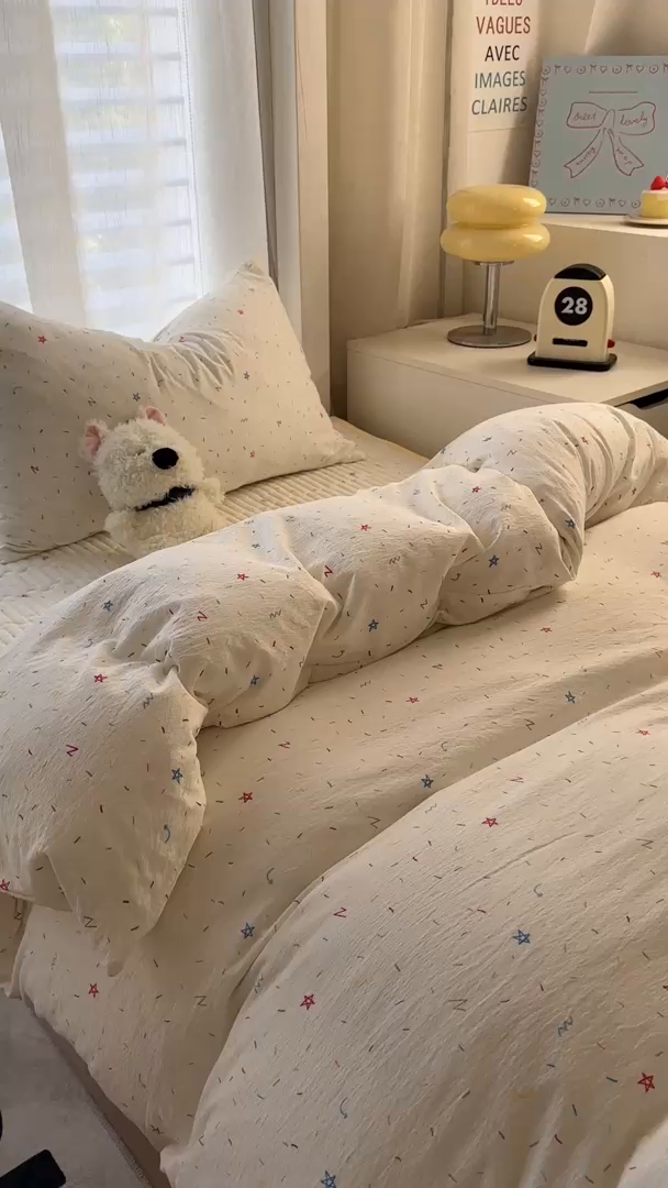 91家纺网 家纺一手货源 找家纺 美梦家纺2025新款木棉皱皱纱学生床盖四件套 蜡笔画