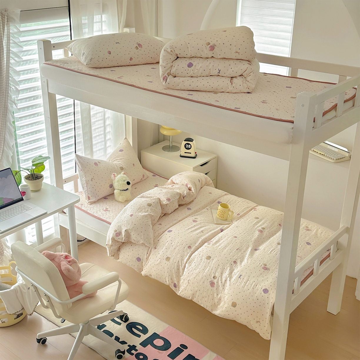 美梦家纺2025新款木棉皱皱纱学生床盖四件套 点点莓果