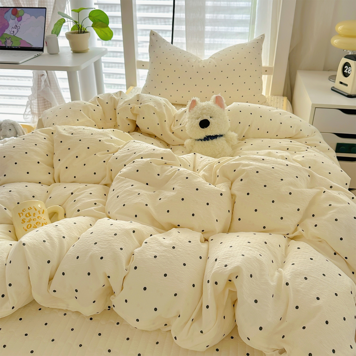 91家纺网 家纺一手货源 找家纺 美梦家纺2025新款木棉皱皱纱学生床盖四件套 波点奶昔