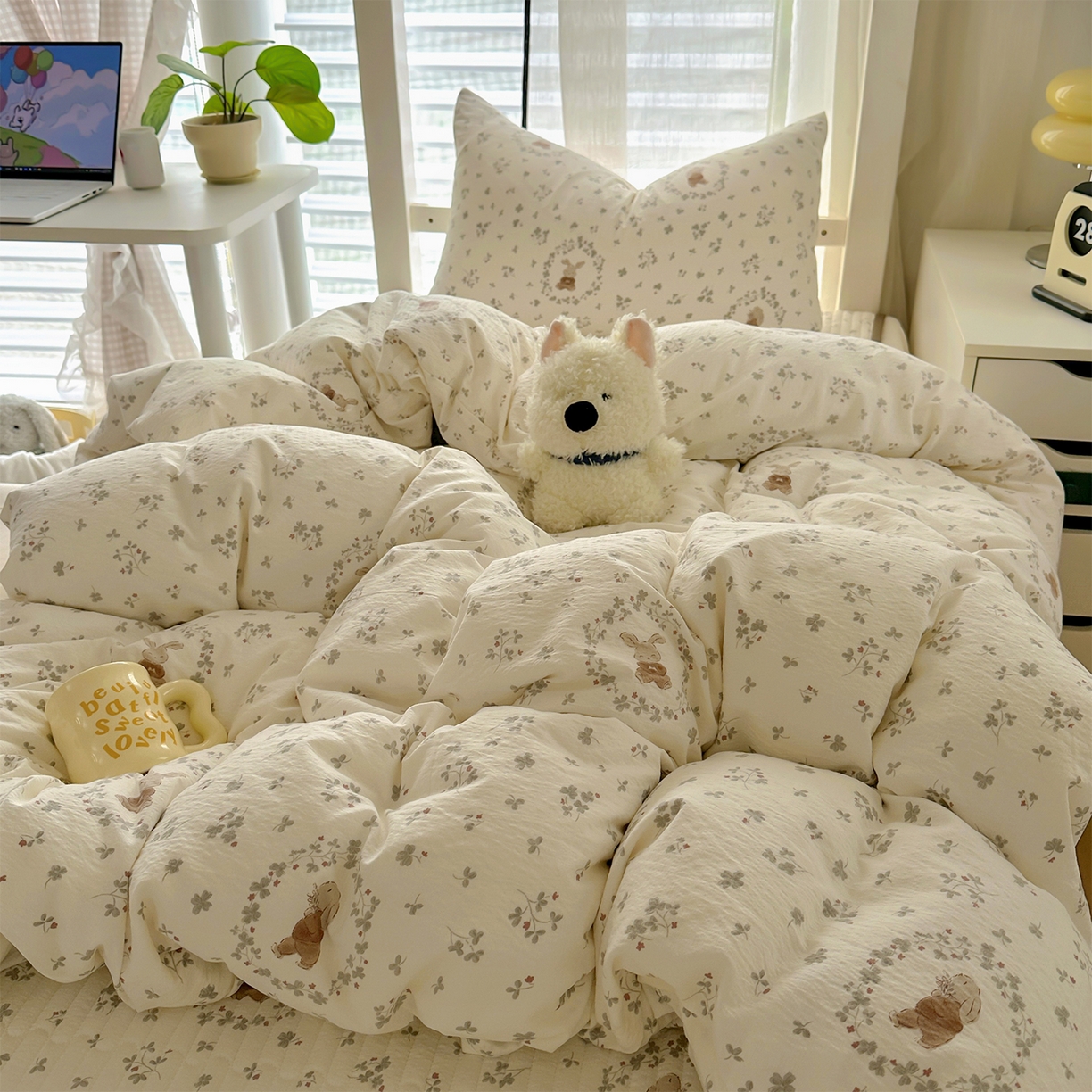 91家纺网 家纺一手货源 找家纺 美梦家纺2025新款木棉皱皱纱学生床盖四件套 彼得小兔