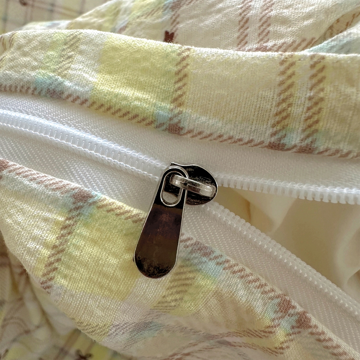 91家纺网 家纺一手货源 找家纺 美梦家纺2025新款木棉皱皱纱学生床盖四件套 格调蝴蝶结