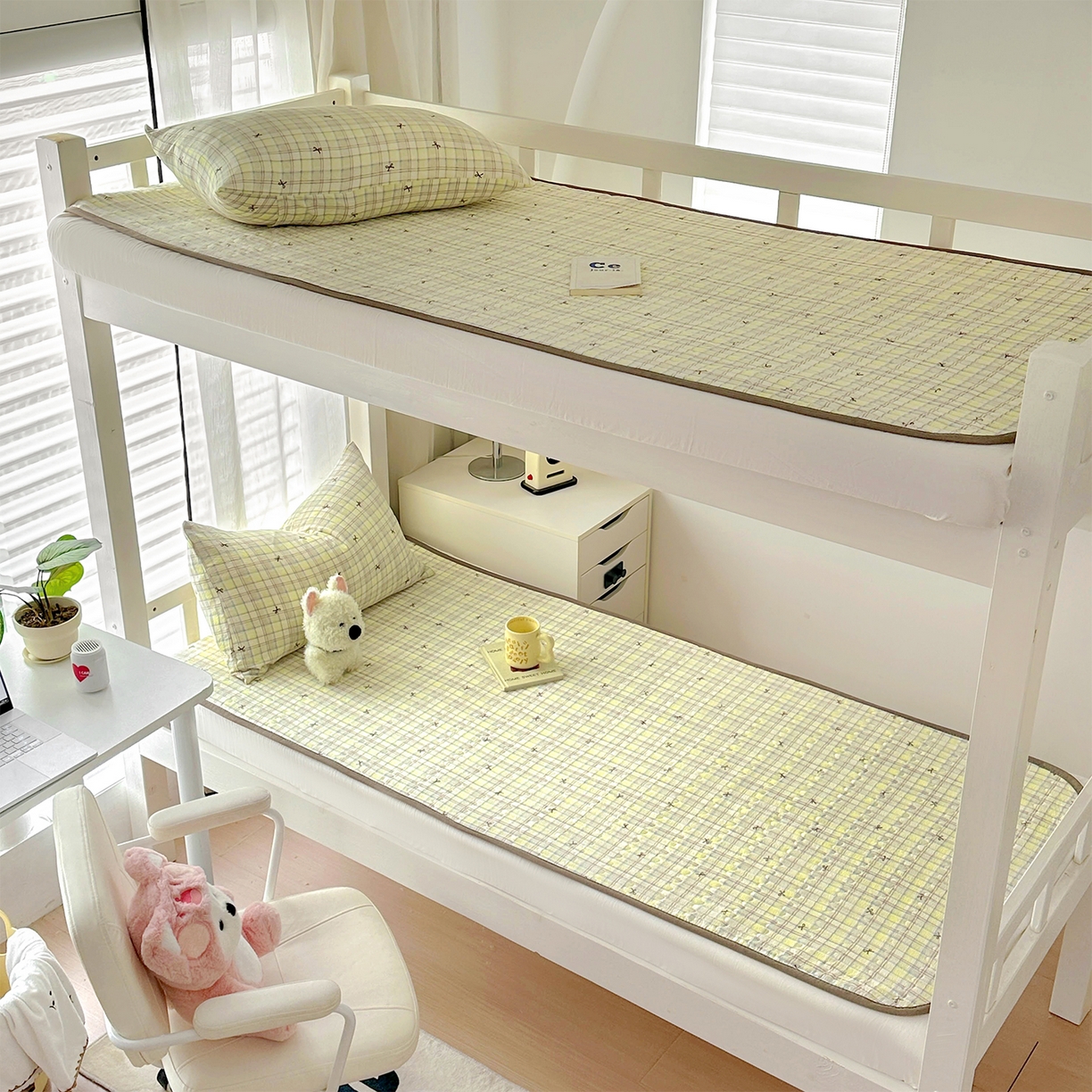 91家纺网 家纺一手货源 找家纺 美梦家纺2025新款木棉皱皱纱学生床盖四件套 格调蝴蝶结