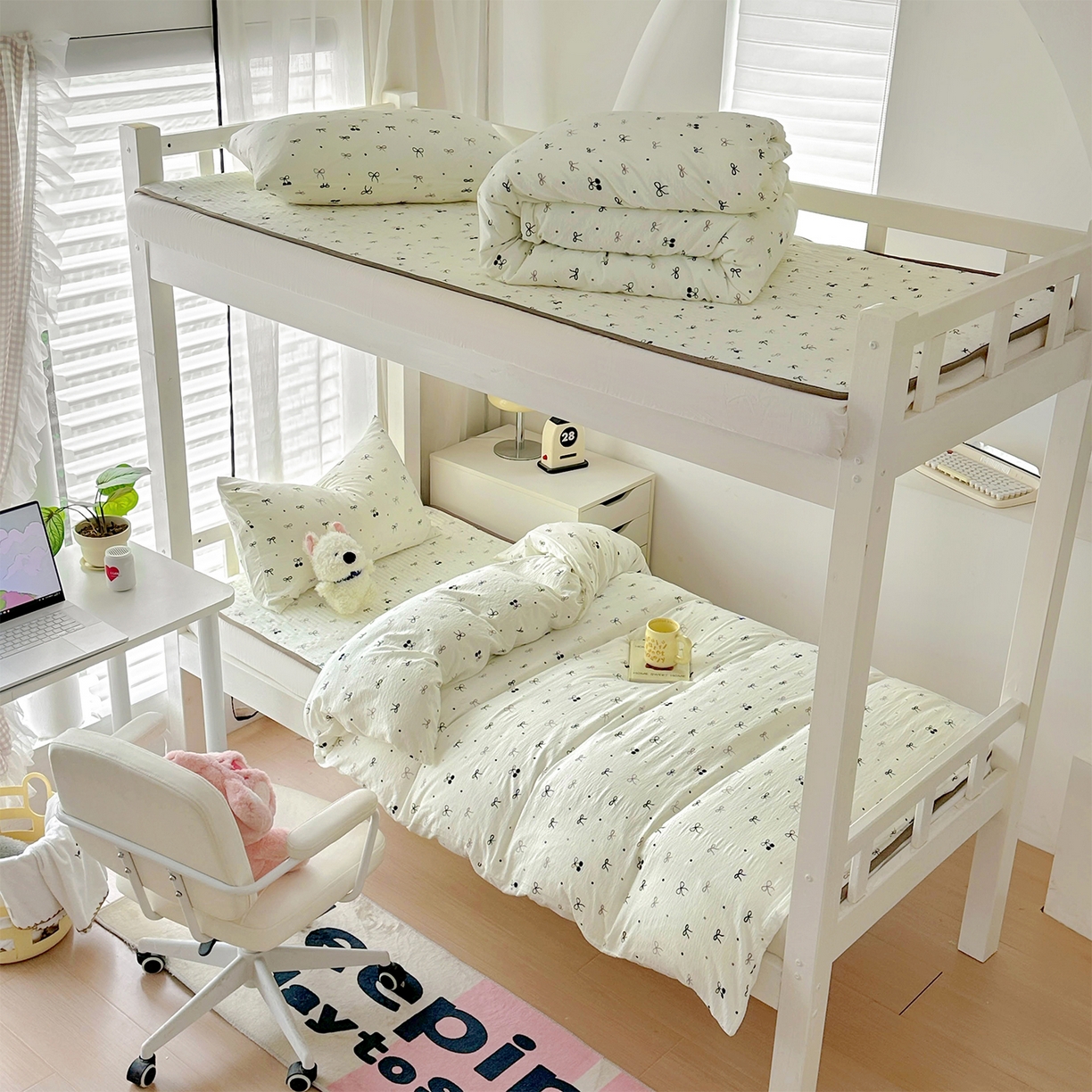 美梦家纺2025新款木棉皱皱纱学生床盖四件套 黑櫻梦境