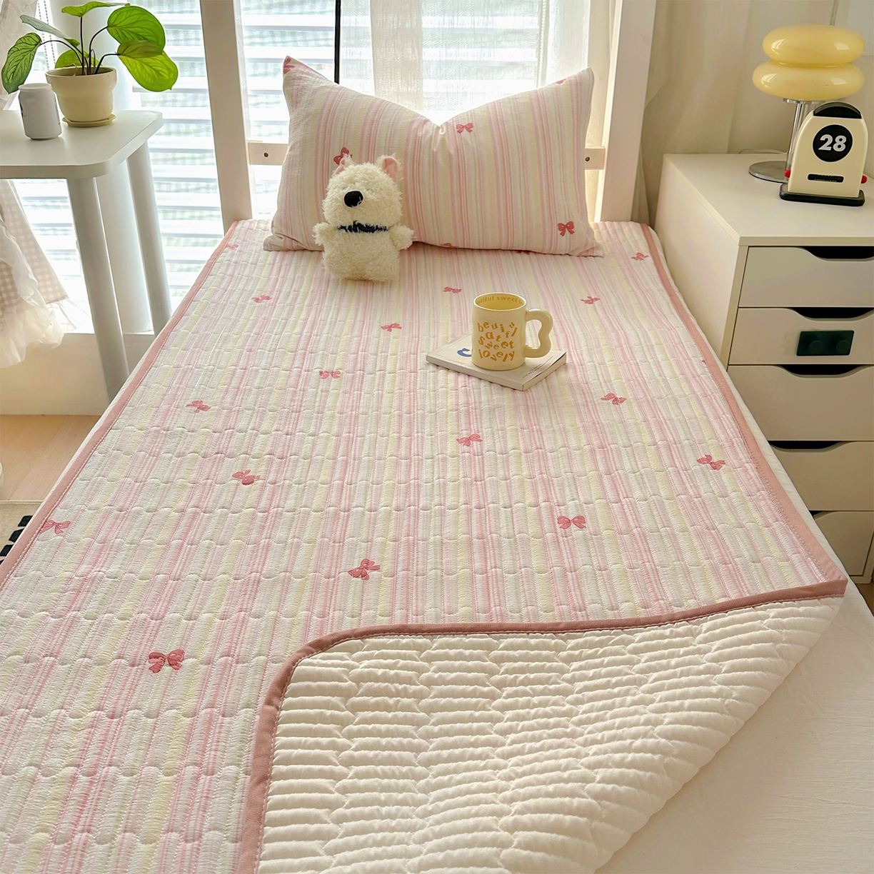 91家纺网 家纺一手货源 找家纺 美梦家纺2025新款木棉皱皱纱学生床盖四件套 遇见彩虹