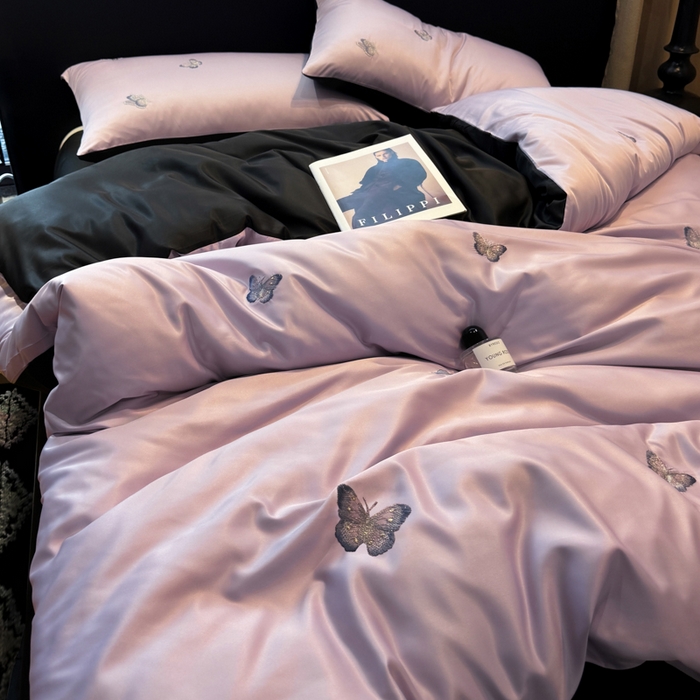 91家纺网 家纺一手货源 找家纺 （总）红嘴企鹅2025新款幻影冰丝四件套-蝴蝶系列