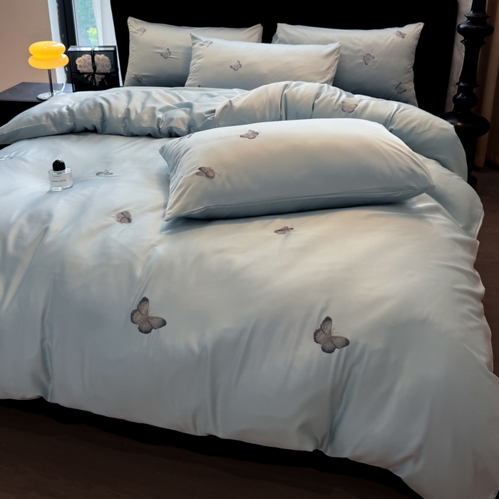 91家纺网 家纺一手货源 找家纺 红嘴企鹅2025新款幻影冰丝四件套-蝴蝶系列 幻影-兰色