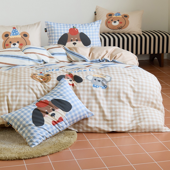 91家纺网 家纺一手货源 找家纺 RYB红黄兰 开学季2025新款ins设计师原创13372大版卡通数码印花40s全棉纯棉三件套四件套 趣味小伙伴