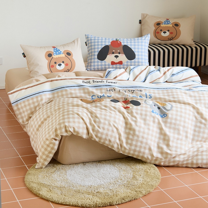 91家纺网 家纺一手货源 找家纺 RYB红黄兰 开学季2025新款ins设计师原创13372大版卡通数码印花40s全棉纯棉三件套四件套 趣味小伙伴