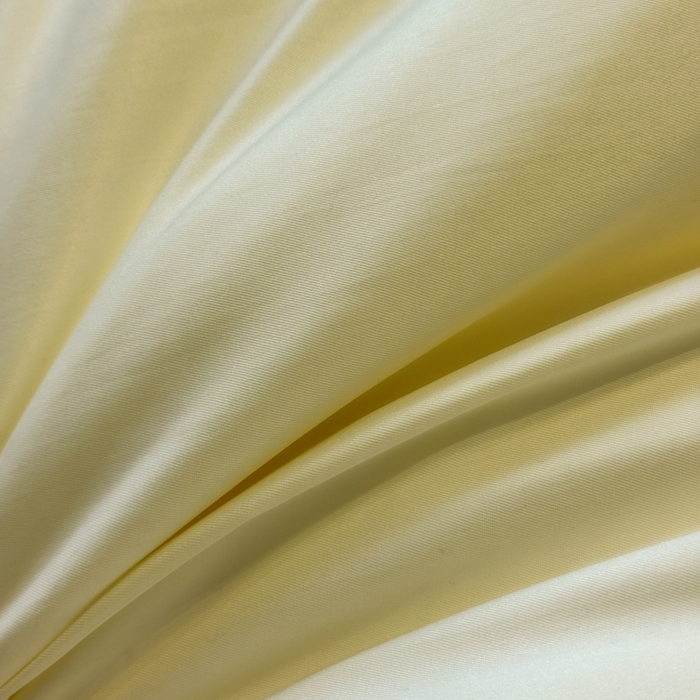 91家纺网 家纺一手货源 找家纺 红嘴企鹅2025新款幻影冰丝四件套-蝴蝶系列 幻影-奶昔白